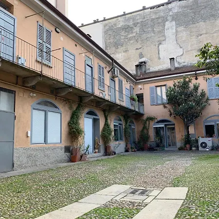 Bilocale Di Ringhiera In Corso Como/Garibaldi Milan Exterior photo